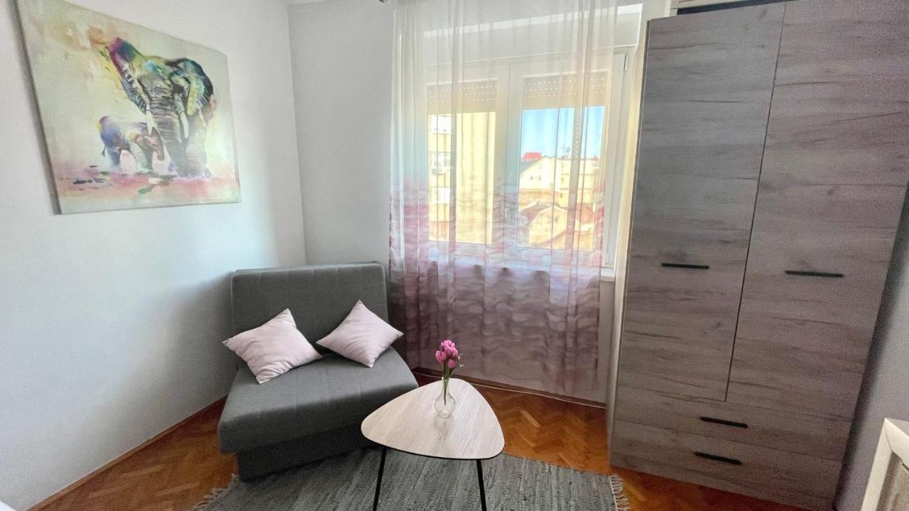 Sweet Venac Appartement Belgrado Buitenkant foto
